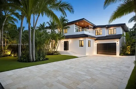 866 NE 72nd Street Miami FL 33138