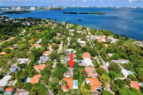 866 NE 72nd Street Miami FL 33138