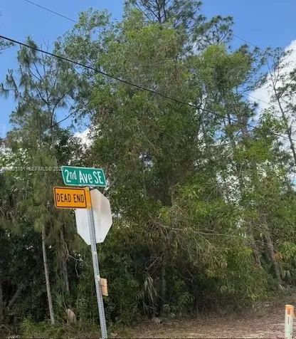 Golden Gate St 2nd Ave SE Naples FL 34117