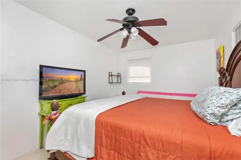 8851 NW 12th Street Pembroke Pines FL 33024