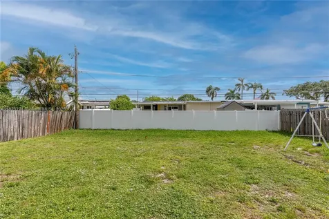 8851 NW 12th Street Pembroke Pines FL 33024