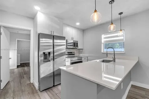 4622 SW 23rd Street West Park FL 33023