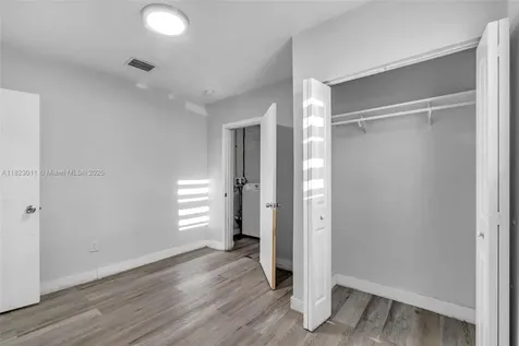 4622 SW 23rd Street West Park FL 33023