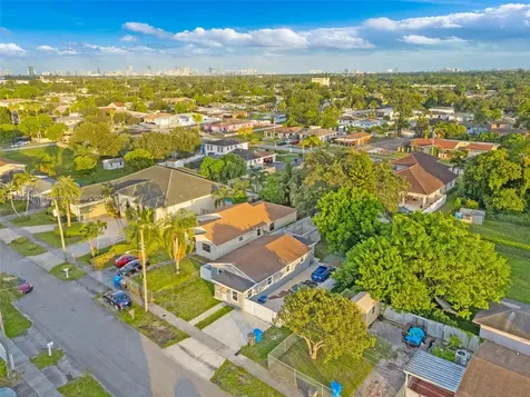 4622 SW 23rd Street West Park FL 33023