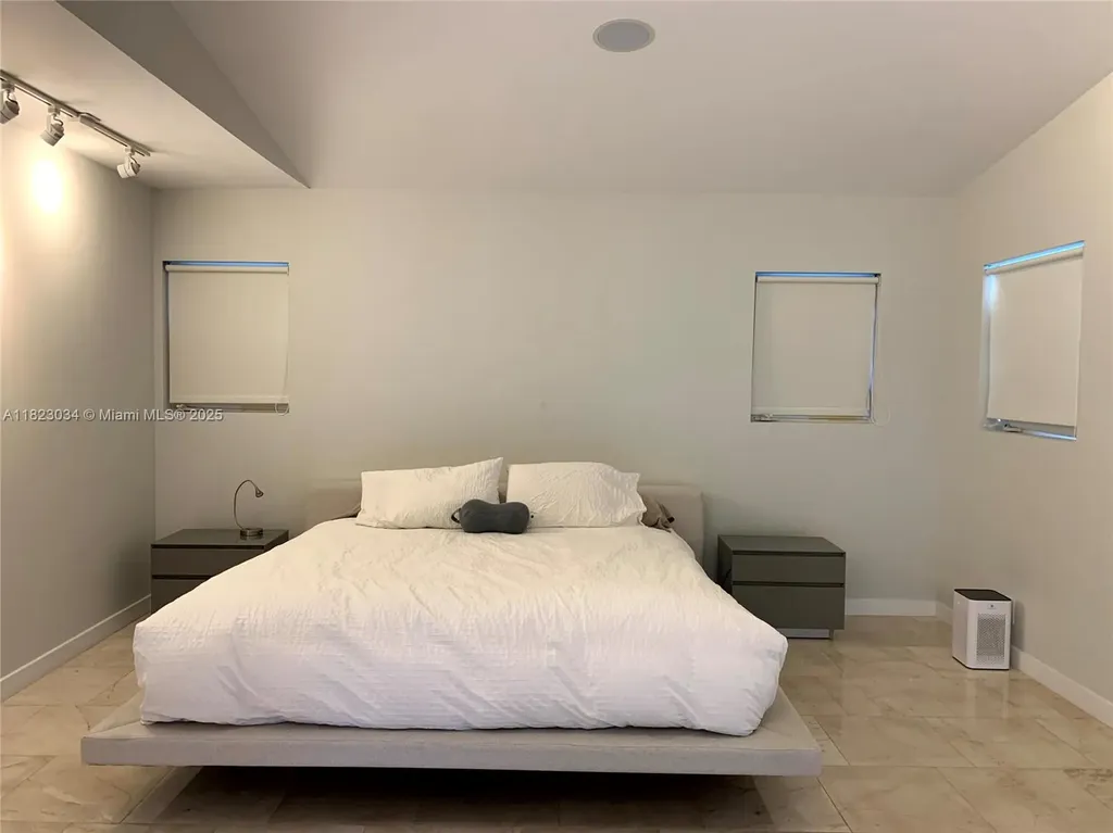 900 Diplomat Parkway Hollywood FL 33019