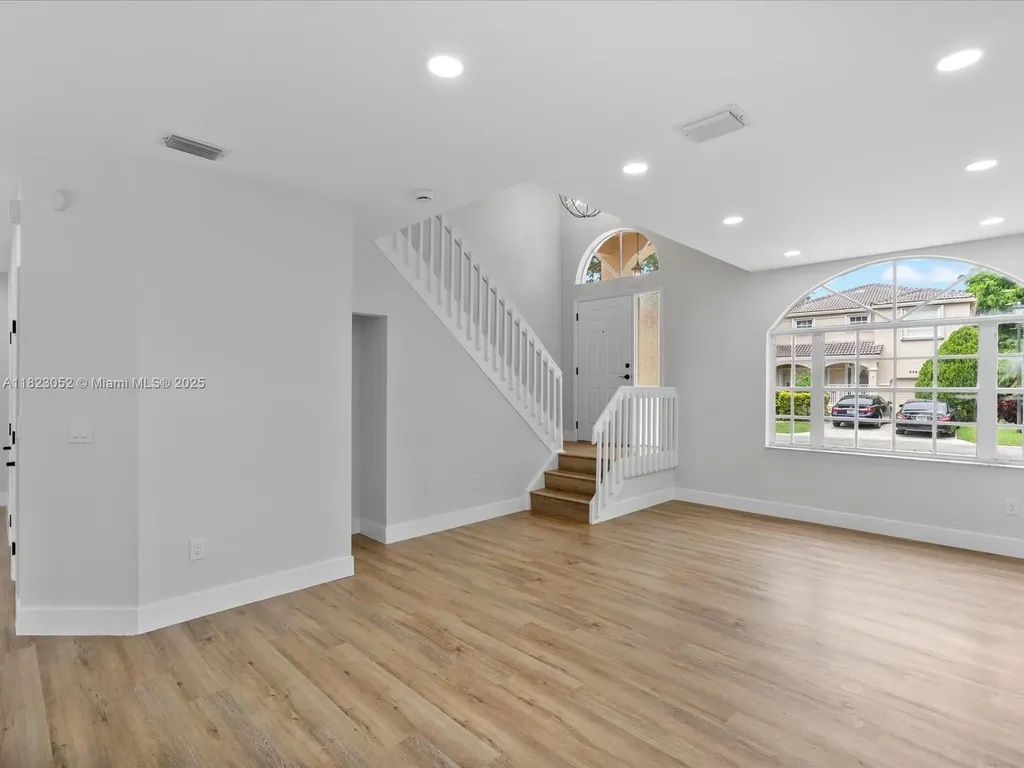 457 NW 87th Lane Coral Springs FL 33071