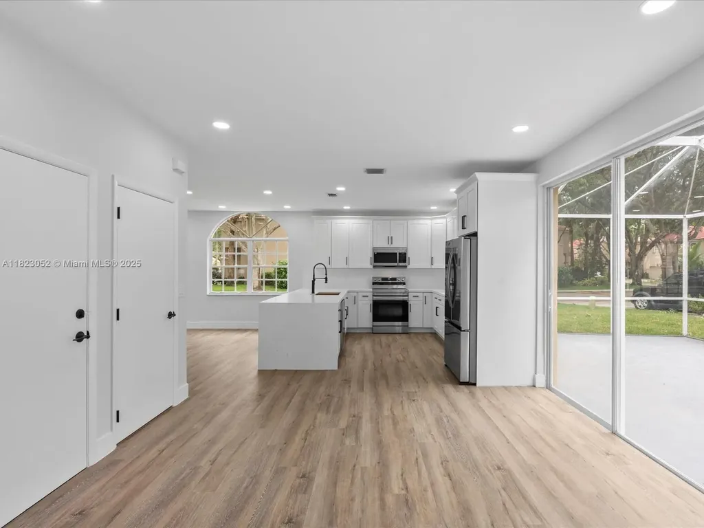 457 NW 87th Lane Coral Springs FL 33071