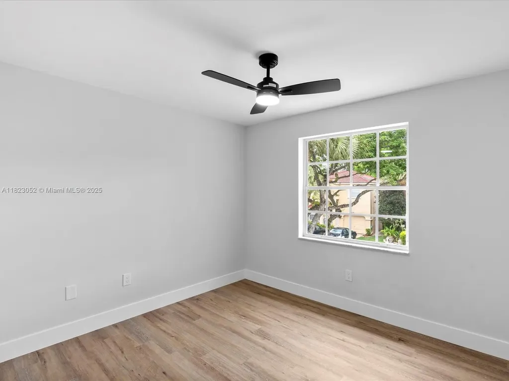 457 NW 87th Lane Coral Springs FL 33071