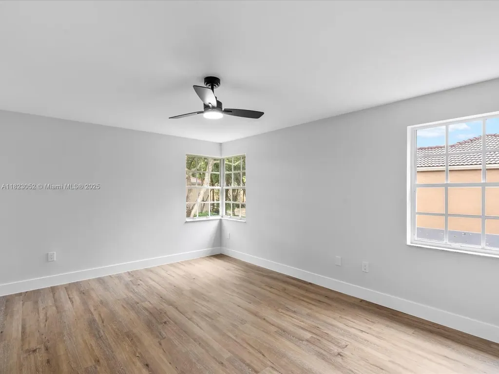 457 NW 87th Lane Coral Springs FL 33071