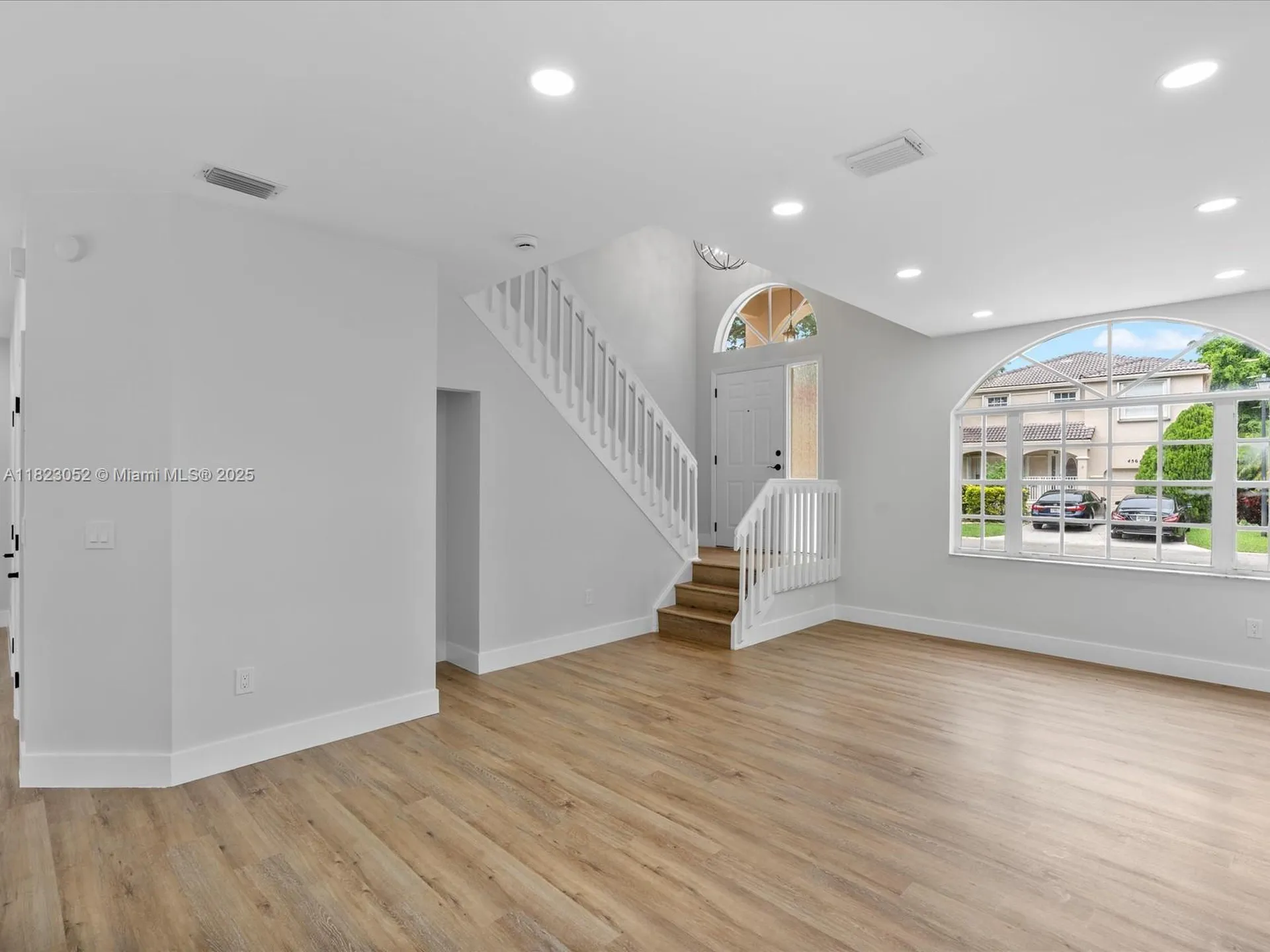 457 NW 87th Lane Coral Springs FL 33071