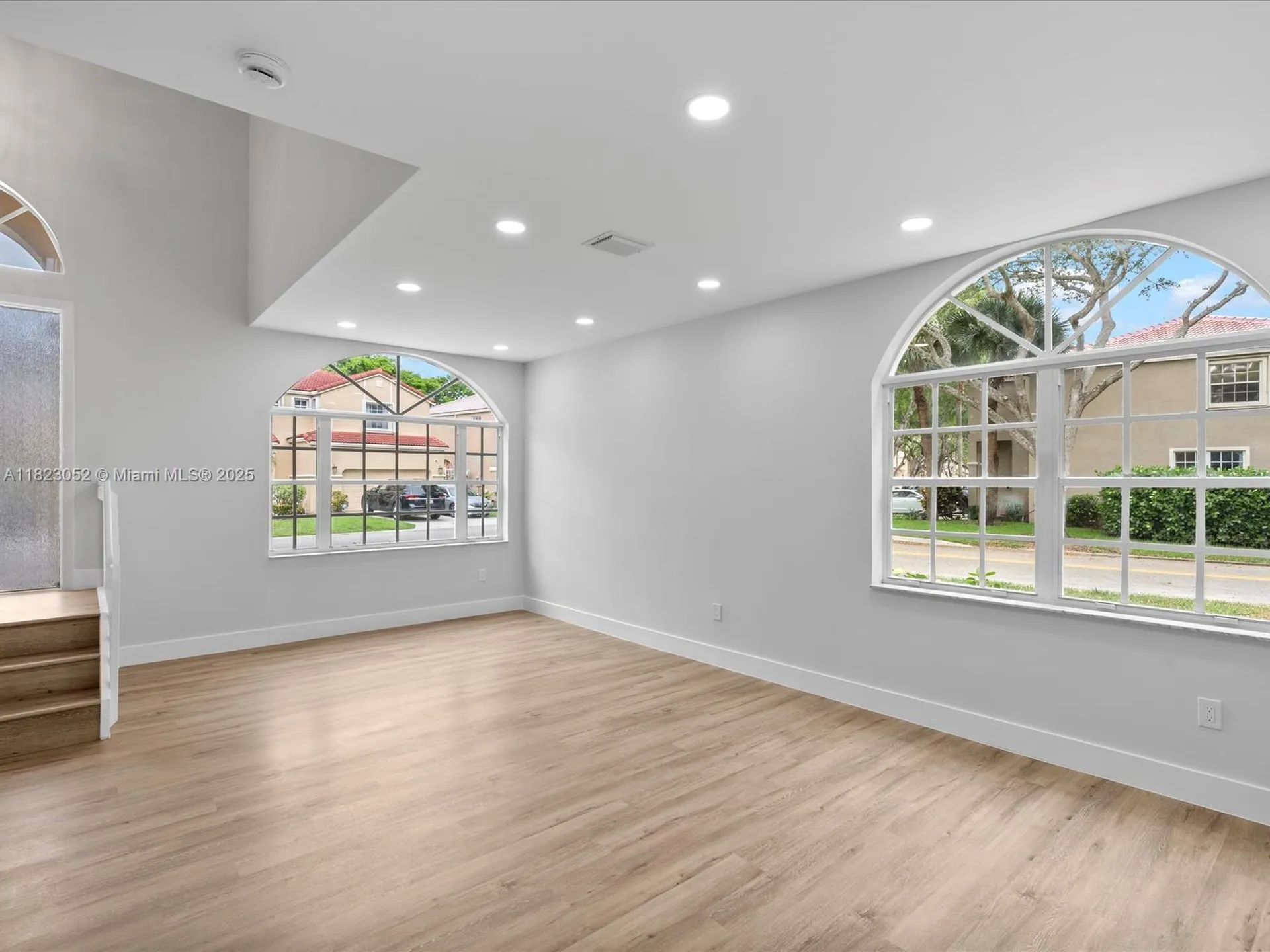 457 NW 87th Lane Coral Springs FL 33071