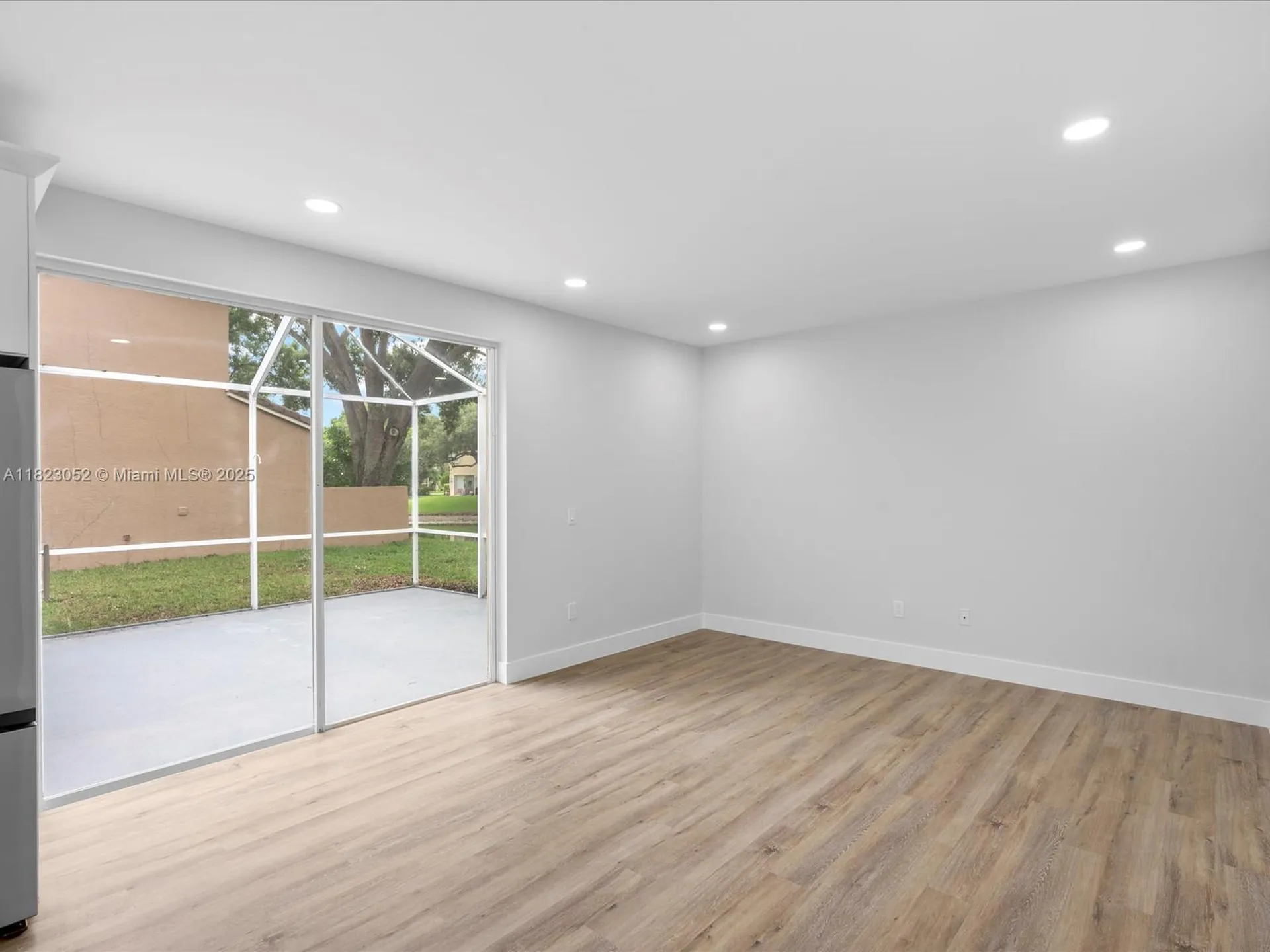 457 NW 87th Lane Coral Springs FL 33071