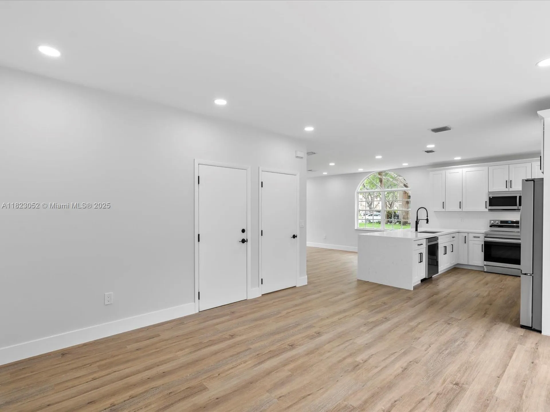 457 NW 87th Lane Coral Springs FL 33071