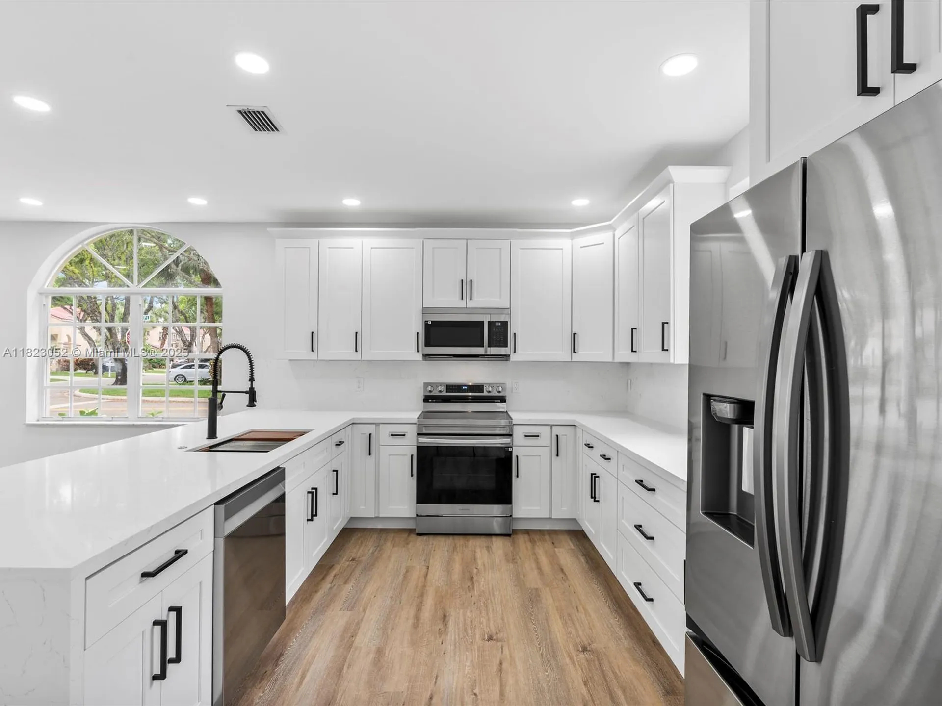 457 NW 87th Lane Coral Springs FL 33071