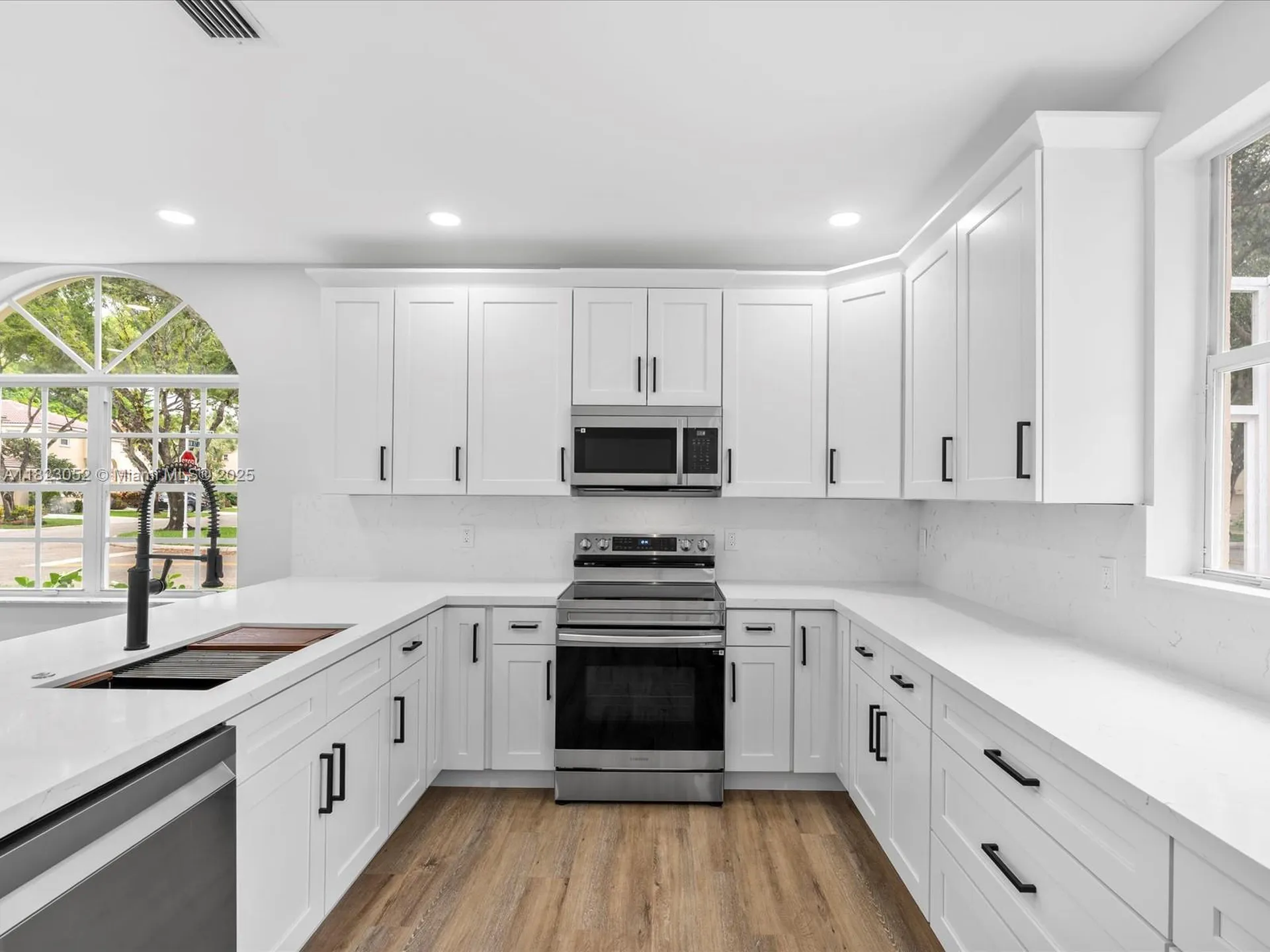 457 NW 87th Lane Coral Springs FL 33071