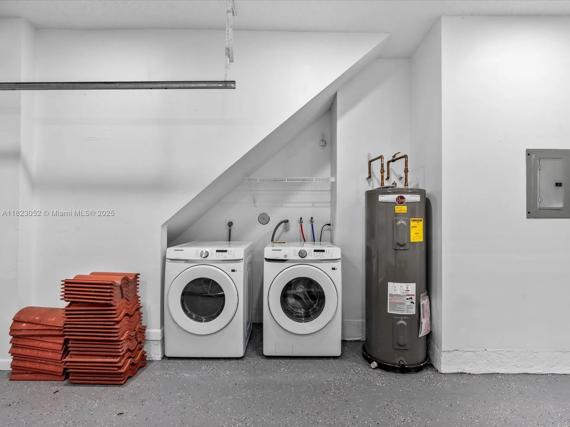 457 NW 87th Lane Coral Springs FL 33071