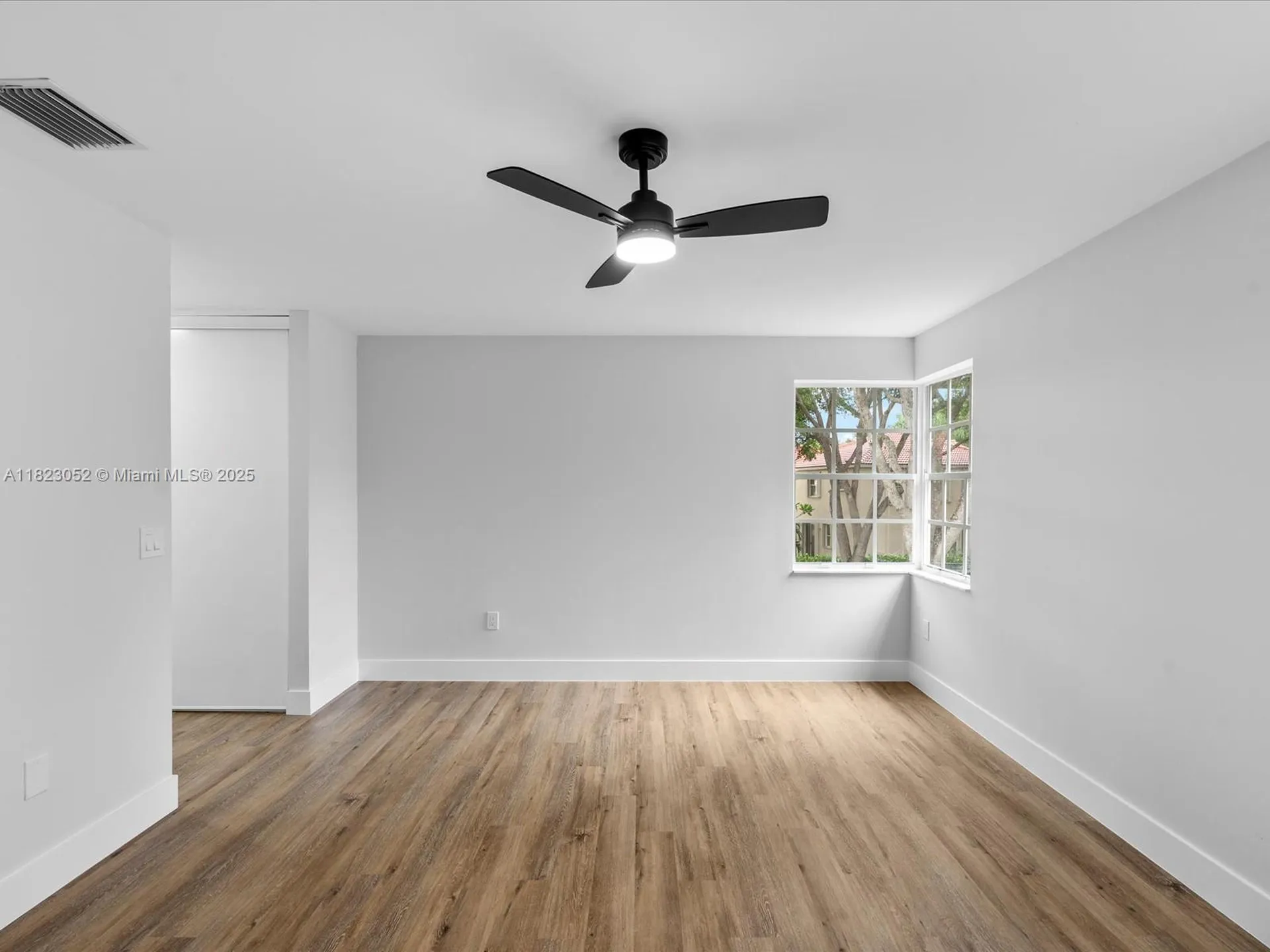 457 NW 87th Lane Coral Springs FL 33071