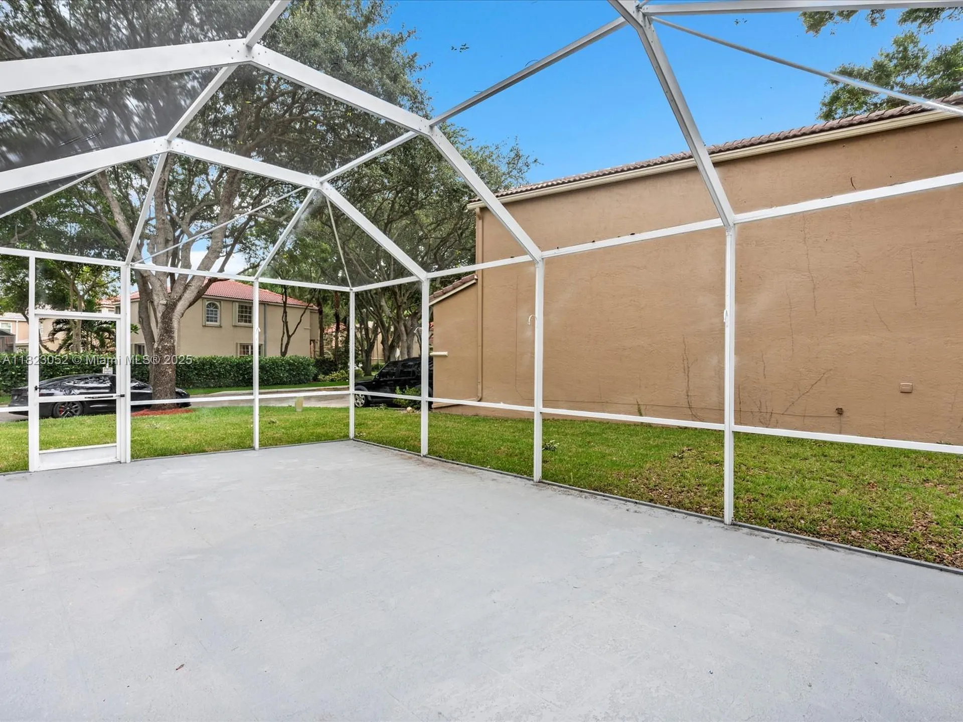 457 NW 87th Lane Coral Springs FL 33071