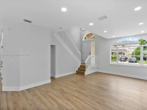 457 NW 87th Lane Coral Springs FL 33071