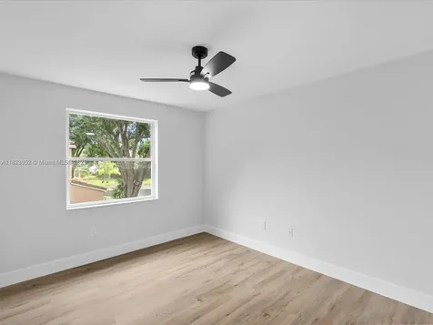 457 NW 87th Lane Coral Springs FL 33071