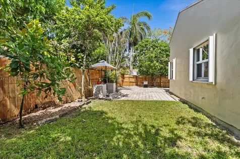 8680 SW 16th Street Pembroke Pines FL 33025