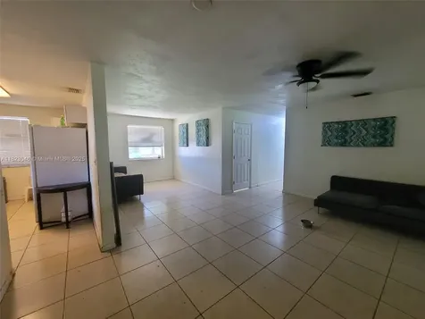 10210 Marlin Road Cutler Bay FL 33157