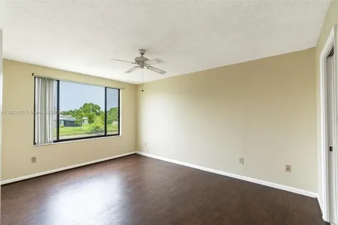 9455 N Belfort Circle Tamarac FL 33321
