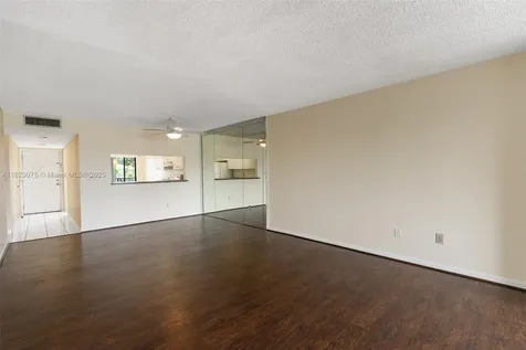 9455 N Belfort Circle Tamarac FL 33321