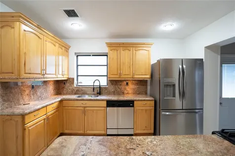 9351 SW 53rd Street Miami FL 33165