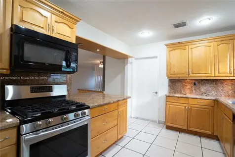 9351 SW 53rd Street Miami FL 33165