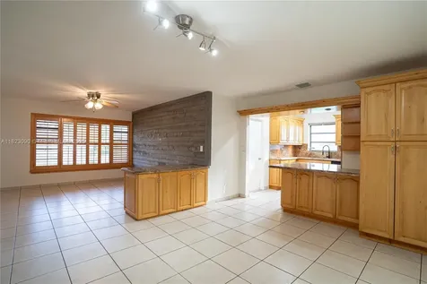 9351 SW 53rd Street Miami FL 33165