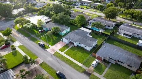 9351 SW 53rd Street Miami FL 33165