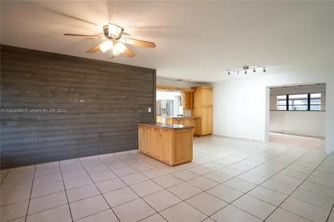 9351 SW 53rd Street Miami FL 33165