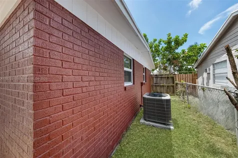 3818 Everglades Road Palm Beach Gardens FL 33410