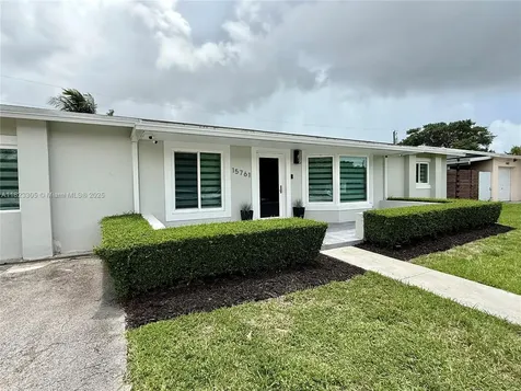 15761 SW 102nd Court Miami FL 33157