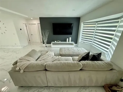 15761 SW 102nd Court Miami FL 33157