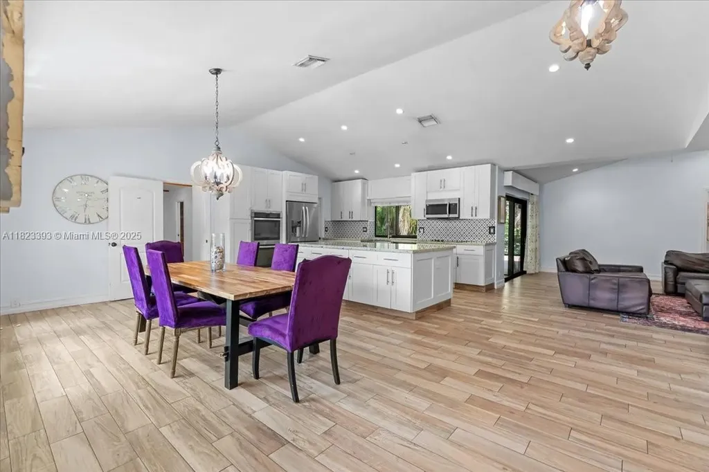 21784 Little Bear Lane Boca Raton FL 33428