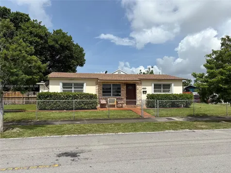 4780 NW 18th Avenue Miami FL 33142