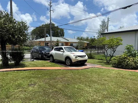 4780 NW 18th Avenue Miami FL 33142