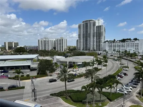 1720 Harrison Street Hollywood FL 33020