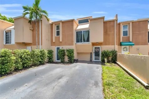 6728 SW 140th Court Miami FL 33183