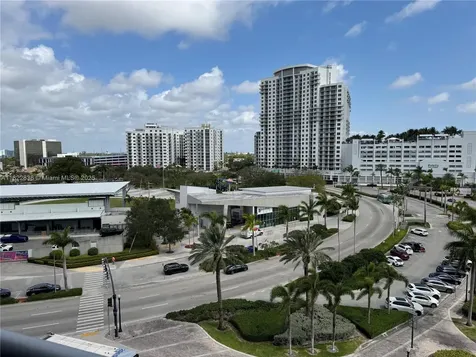 1720 Harrison Street Hollywood FL 33020