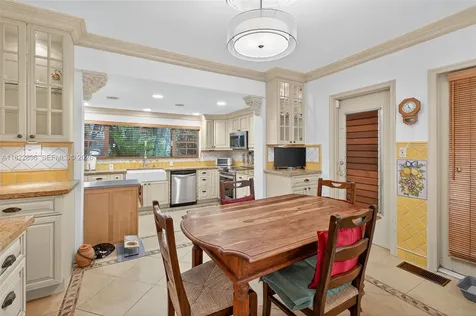 4187 S Le Jeune Road Miami FL 33146