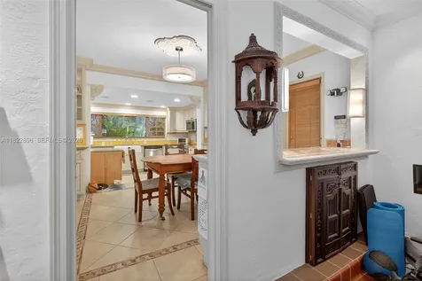 4187 S Le Jeune Road Miami FL 33146