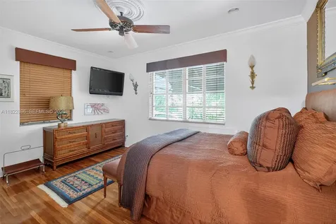 4187 S Le Jeune Road Miami FL 33146