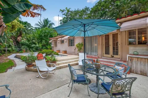 4187 S Le Jeune Road Miami FL 33146