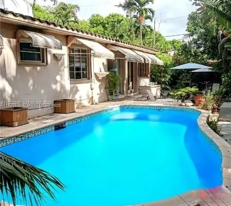4187 S Le Jeune Road Miami FL 33146