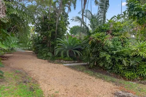 4187 S Le Jeune Road Miami FL 33146