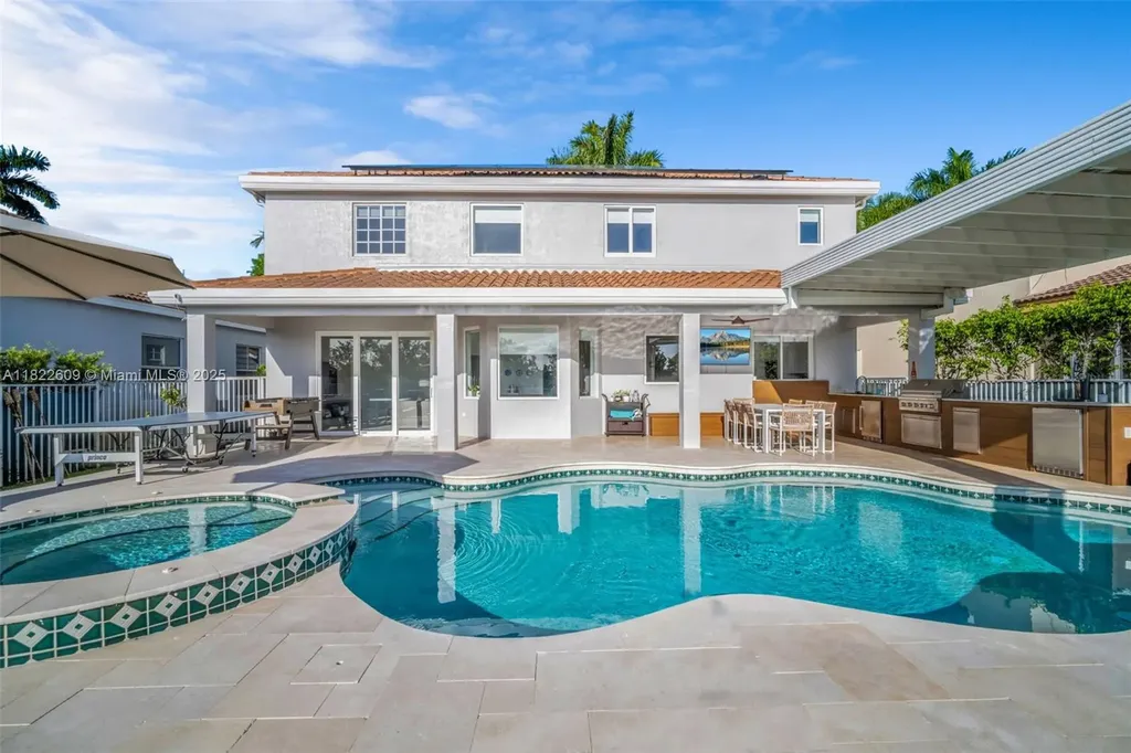942 Lavender Circle Weston FL 33327