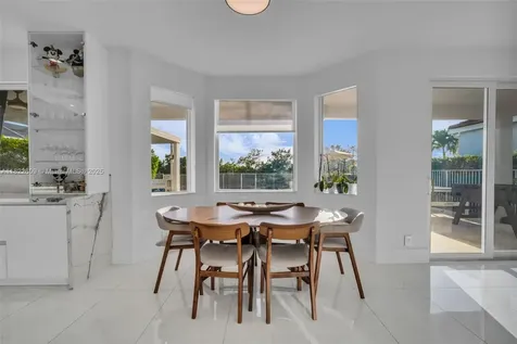 942 Lavender Circle Weston FL 33327